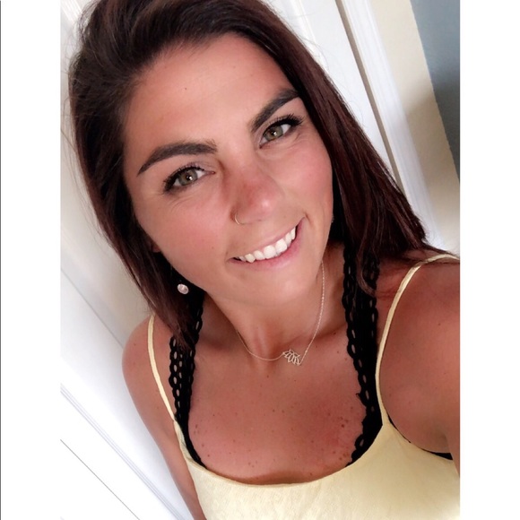 Meet your Posher, Kelsey - Picture 1 of 1